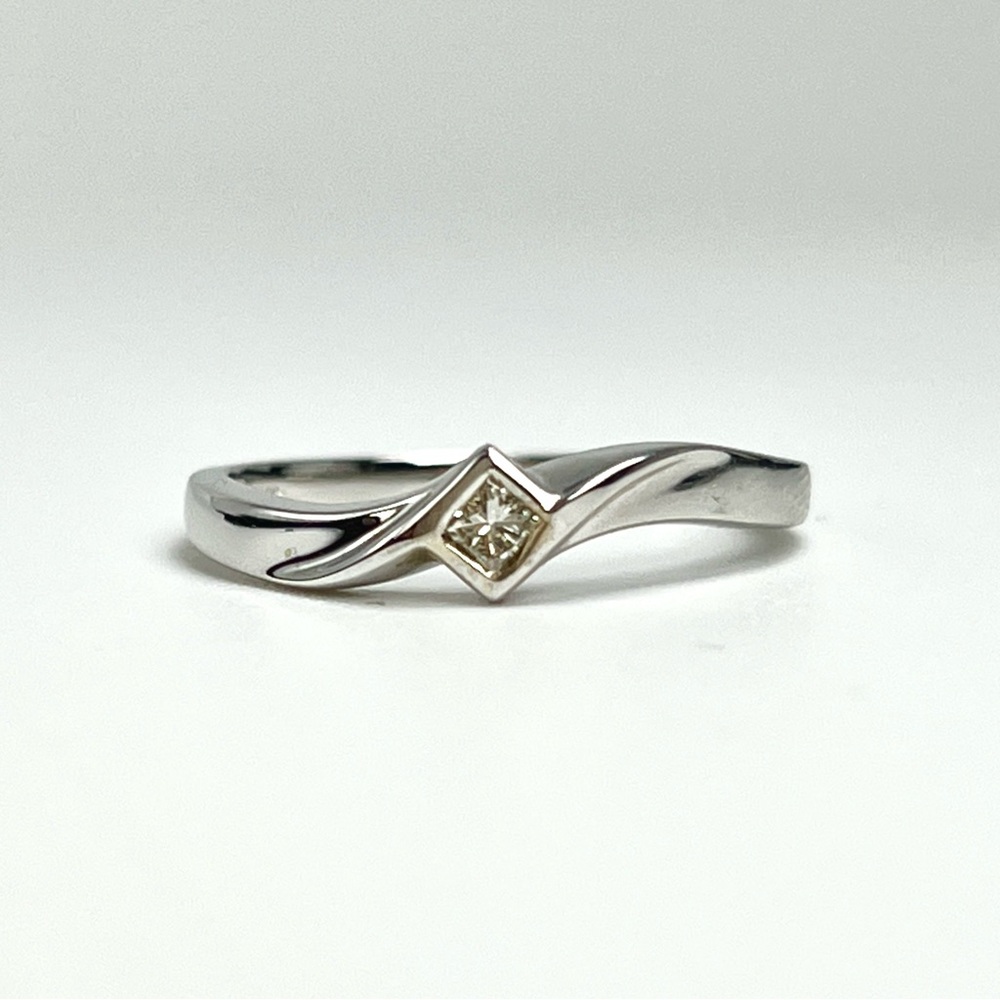 10K White Gold Genuine Princess Cut Diamond Solitaire Ring - New